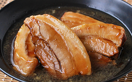 四元豚　豚バラ角煮
